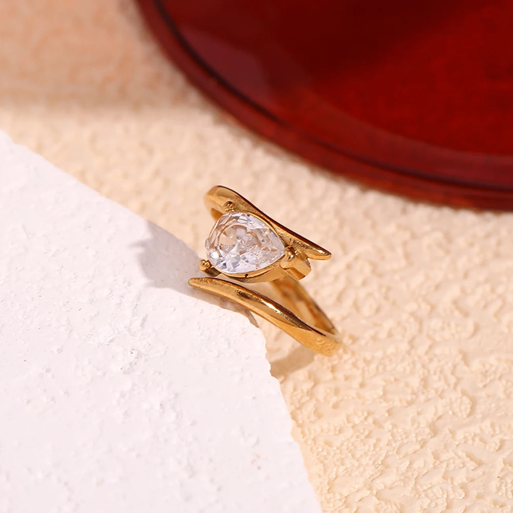 Lumi Droplet Ring